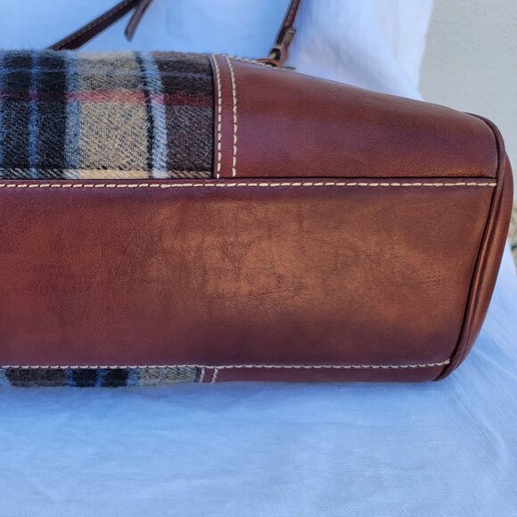 UGG unique vintage Y2K  plaid and leather satchel handbag - Picture 12 of 13